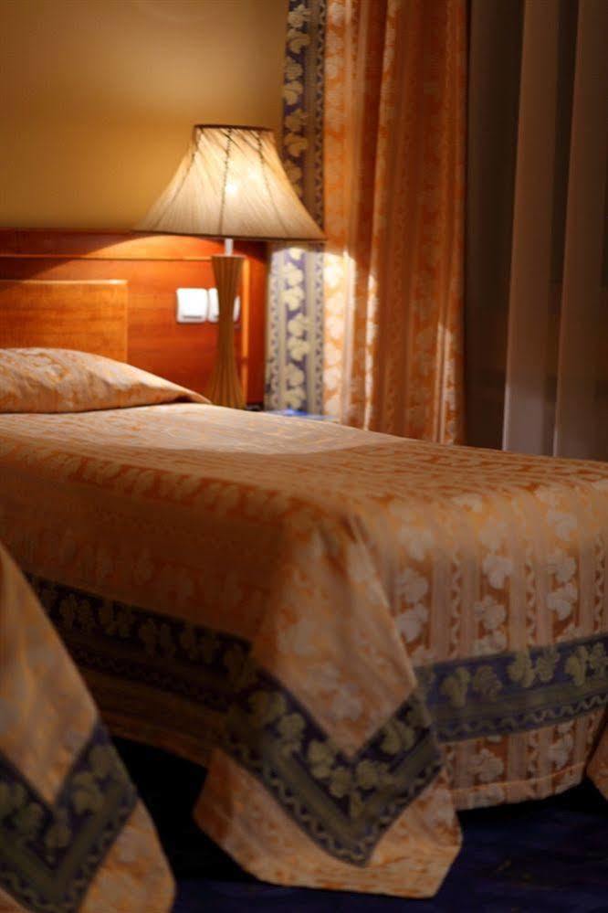 Orient Star Hotel Samarkand Ngoại thất bức ảnh
